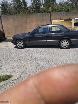 Mercedes-Benz d Novembro/89 - à venda - Ligeiros