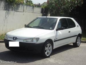 Peugeot  muito bom estado Setembro/97 - à venda -