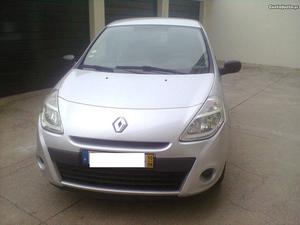 Renault Clio van 1.5 dci Agosto/10 - à venda - Comerciais /