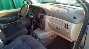 Renault Scénic 1.9 DCi de  Abril/02 - à venda -