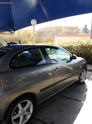 Seat Ibiza 1.9 TDI 130CV Novembro/04 - à venda - Ligeiros