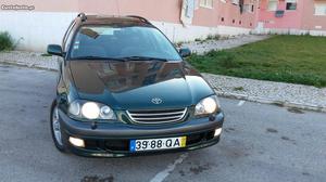 Toyota Avensis 2.0 D4-D Sol Julho/00 - à venda - Ligeiros