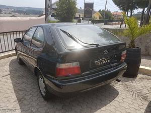 Toyota Corolla starvan 2.0d Outubro/97 - à venda -