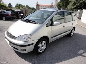 Ford Galaxy 1.9 TDI Ghia 7lug. Maio/01 - à venda -