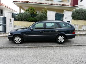 Mercedes-Benz C 220 CDi Station Nacional Outubro/99 - à