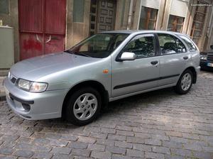 Nissan Almera v Abril/98 - à venda - Ligeiros