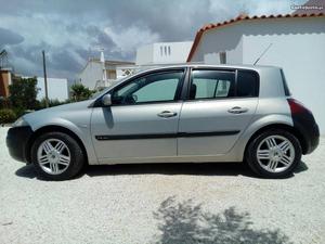 Renault Mégane 1.4. GPL Novembro/02 - à venda - Ligeiros