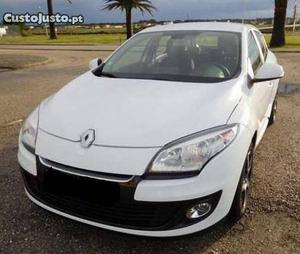 Renault Mégane 1.5 dci 5lugares Abril/12 - à venda -