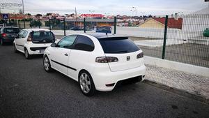 Seat Ibiza tdi Março/04 - à venda - Ligeiros Passageiros,