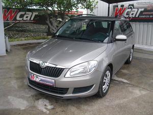 Skoda Fabia BREAK 1.6 TDI ACTIVE Maio/10 - à venda -