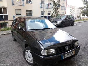 VW Polo 1.4 gasolina Julho/01 - à venda - Ligeiros