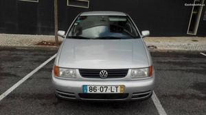 VW Polo Gasolina Outubro/98 - à venda - Ligeiros