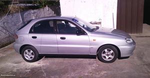 Daewoo Lanos 5 portas Janeiro/01 - à venda - Ligeiros