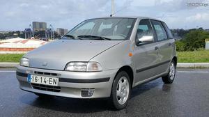 Fiat Punto 75 ELX 5p Dezembro/94 - à venda - Ligeiros