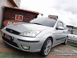 Ford Focus 1.8 Tdci 110cv Janeiro/03 - à venda - Comerciais