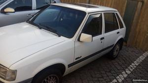 Opel Corsa passageiros Julho/80 - à venda - Ligeiros