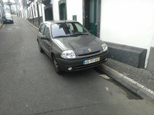 Renault Clio RXE Dezembro/00 - à venda - Ligeiros