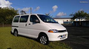 Toyota HiAce 2.4D Junho/98 - à venda - Comerciais / Van,