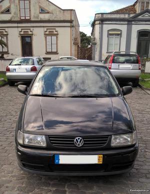 VW Polo Cv) (NL6NS) Abril/95 - à venda - Ligeiros
