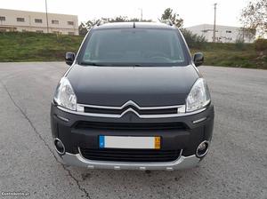 Citroën Berlingo XTR HDI 5 Lugares Novembro/13 - à venda -