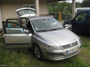 Fiat Stilo 5 Door 16V Janeiro/01 - à venda - Descapotável