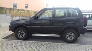 Ford Maverick Terrano 2 Maio/95 - à venda - Pick-up/