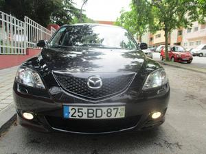 Mazda 3 1.6D 110cv 40EUR iuc Janeiro/06 - à venda -