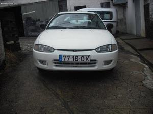 Mitsubishi Colt 3 portas Junho/96 - à venda - Ligeiros