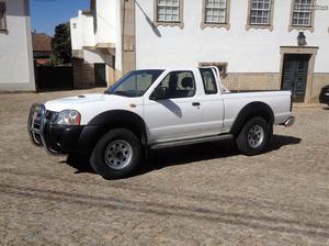 Nissan Navara Pick-up d22 4x4 Agosto/02 - à venda -