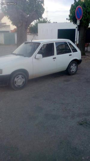 Opel Corsa 1.5d 5lugar Setembro/92 - à venda - Comerciais /