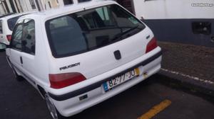 Peugeot 106 Negociável Fevereiro/98 - à venda - Ligeiros