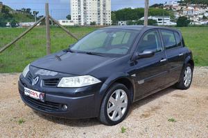 Renault Mégane 1.5 Dci Abril/06 - à venda - Ligeiros