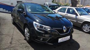 Renault Mégane Intensive Junho/16 - à venda - Ligeiros