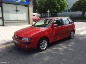 Seat Ibiza v Agosto/01 - à venda - Ligeiros