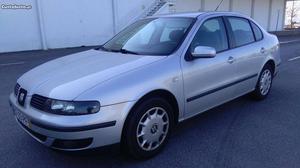 Seat Toledo 1.6 GPL ler anuncio Março/00 - à venda -