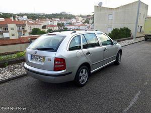 Skoda Fabia 1.4MPI Como Novo Agosto/01 - à venda - Ligeiros