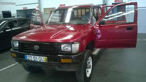 Toyota Hilux x4 Junho/96 - à venda - Pick-up/
