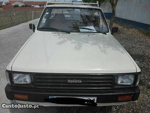 Toyota Pick Up LN 55 Novembro/85 - à venda - Pick-up/