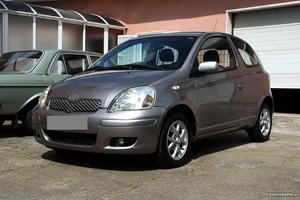 Toyota Yaris Bizz 1.4 D4D Terra Novembro/03 - à venda -