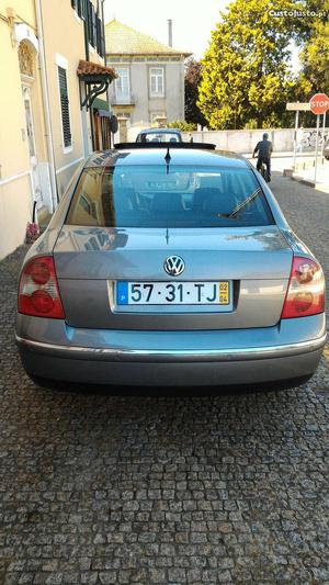 VW Passat 1.9 tdi 130 cv highline Abril/02 - à venda -