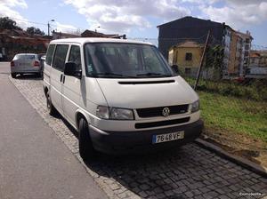 VW Transporter 9 lug 2.5 TDI troco Agosto/03 - à venda -