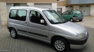 Citroën Berlingo 1.4 Multispace Dezembro/01 - à venda -