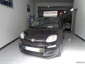 Fiat Panda 5 portas - 4 lugares Maio/15 - à venda -
