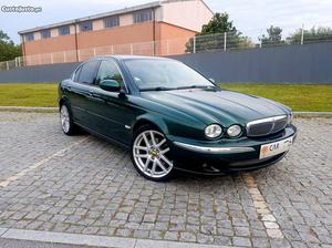 Jaguar X-Type 2.0-DIESEL-NOVO Fevereiro/04 - à venda -