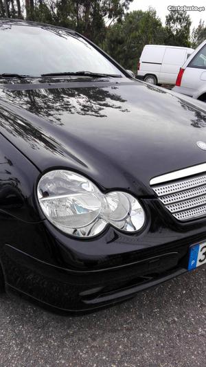 Mercedes-Benz C 220 Cdi sportcoupe Outubro/02 - à venda -