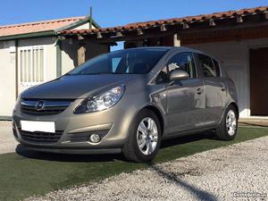 Opel Corsa Ecotech Janeiro/11 - à venda - Ligeiros