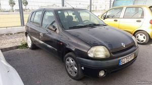 Renault Clio 1.2 caixa avariada Maio/99 - à venda -