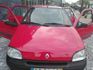 Renault Clio muito Económico, Julho/97 - à venda -