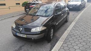 Renault Mégane 1.5 DCI Setembro/03 - à venda - Ligeiros