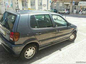 VW Polo Junho/95 - à venda - Ligeiros Passageiros, Lisboa -